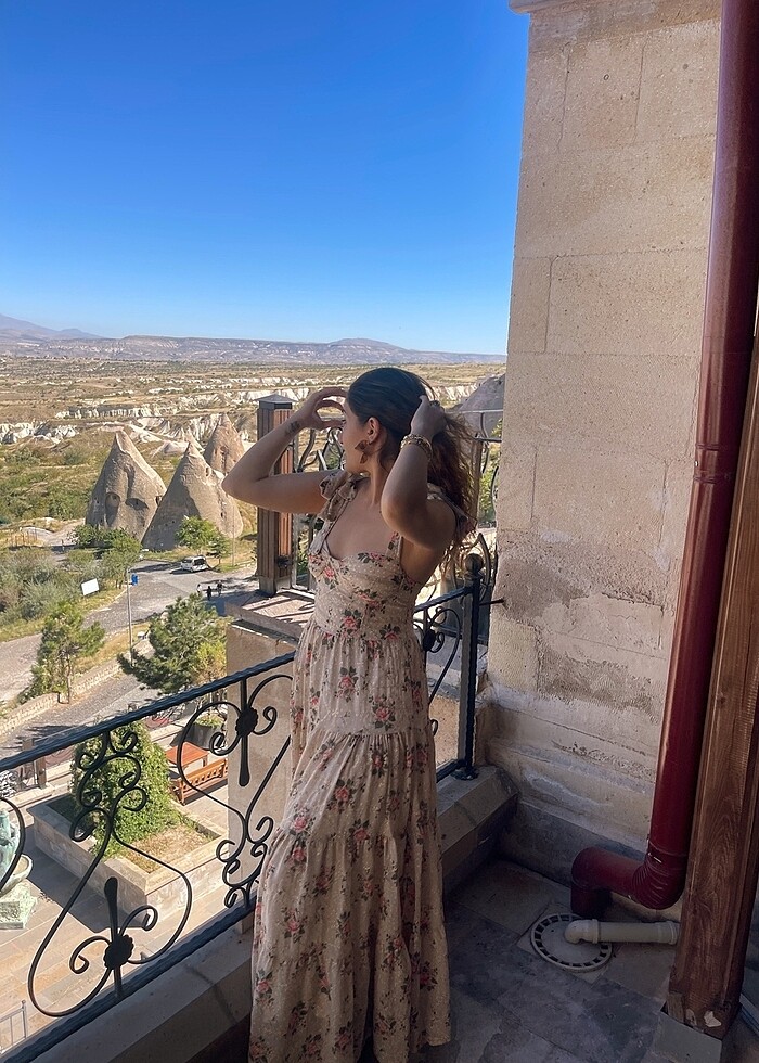 Çiçekli elbise 
 - Görsel 3