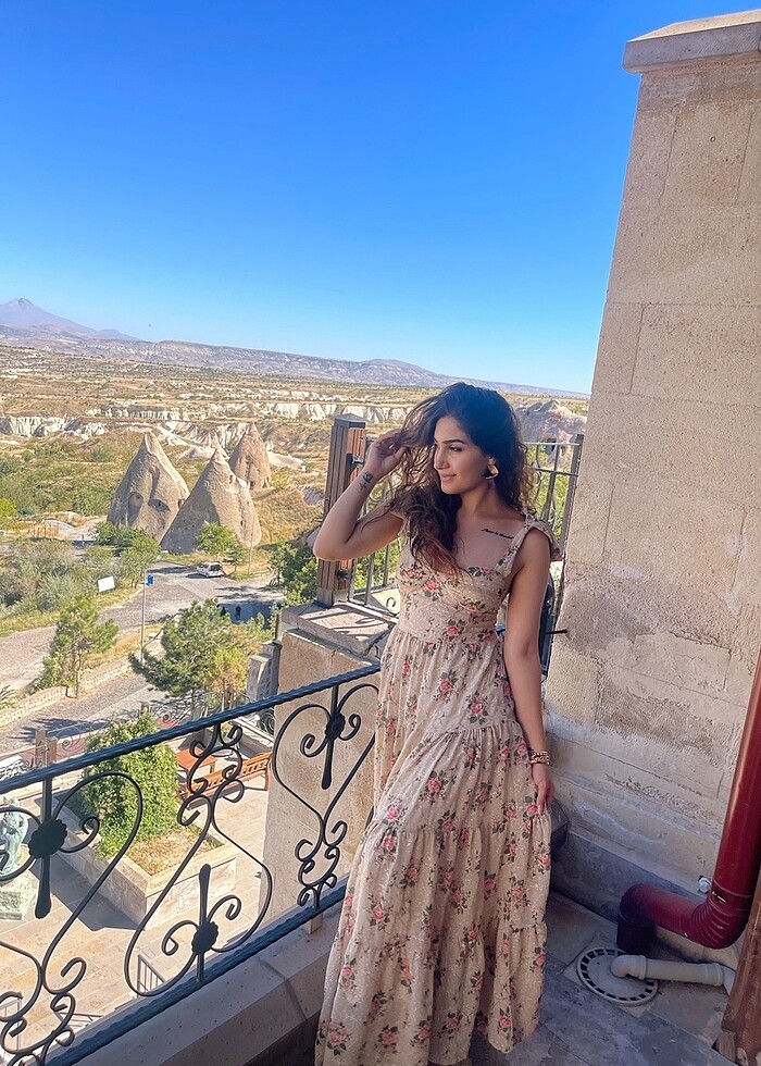 Çiçekli elbise 
 - Görsel 4