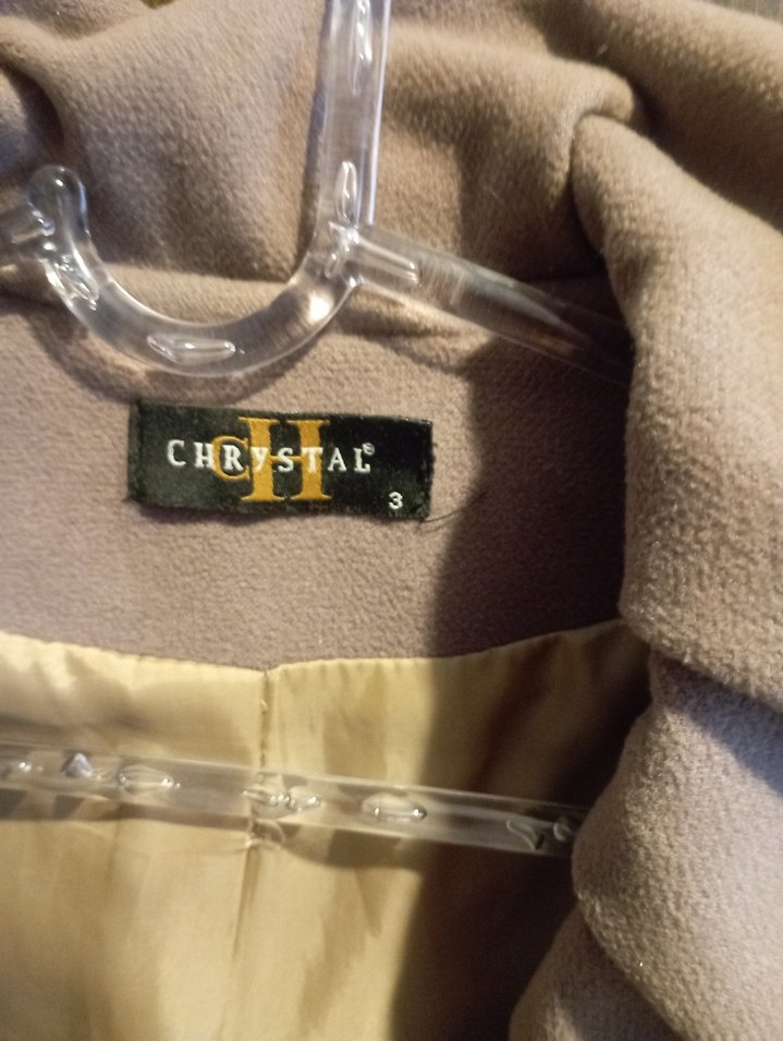 Bej Düğmeli Uzun Kolsuz Kadın Klasik Ceket - Görsel 2