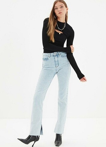 Trendyolmilla flare jeans
