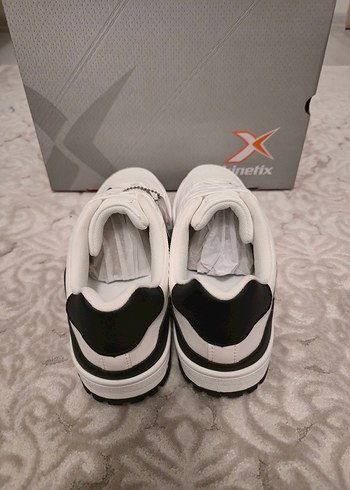 45 Beden beyaz Renk Kinetix Sneaker
