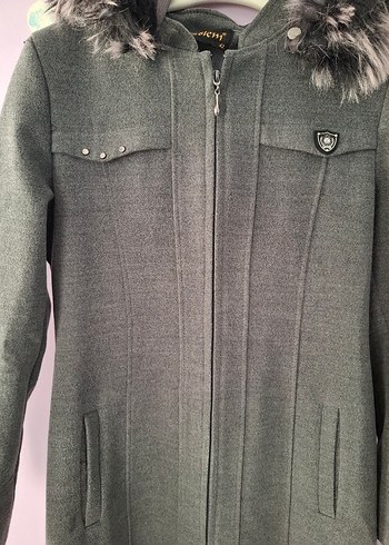 Gri Uzun Kadın Kaban Kürklü Detaylı - Görsel 3