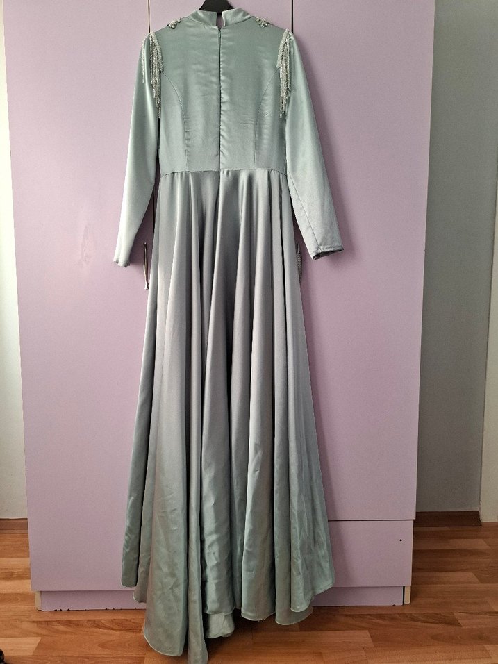 Uzun Kollu İşlemeli Su Yeşili Abiye Elbise + Hazır Şalı Hediye - Görsel 3