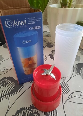 KİWİ şarjlı portatif meyve blender 