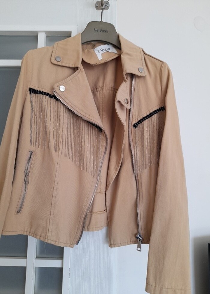 Püsküllü kısa ceket - Görsel 3