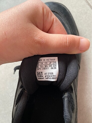 38,5 Beden Orijinal adidas ayakkabı
