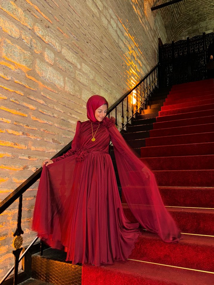 Bordo Uzun Kollu Drapeli Kadın Abiye - Görsel 4