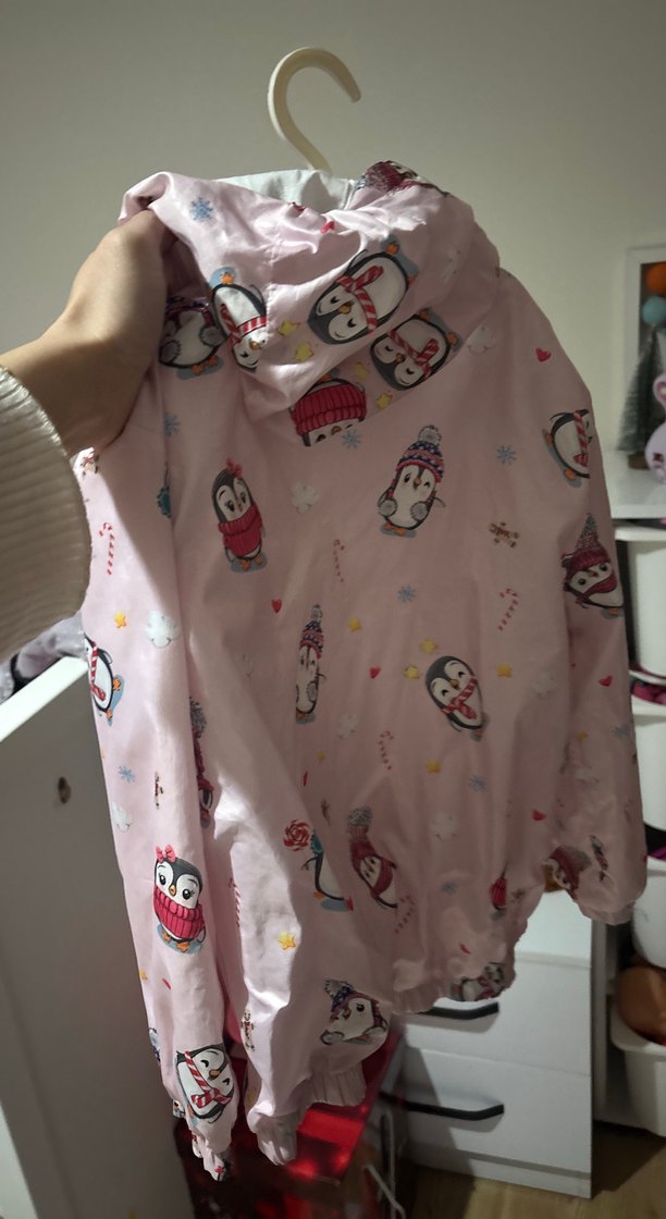 Kız Çocuk Pembe Baskılı Yağmurluk - Görsel 2