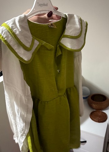 Kız Çocuk Yeşil Keten Fırfırlı Elbise - Görsel 2