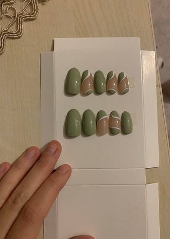 Pastel Haki Renkli Takma tırnak - Görsel 3