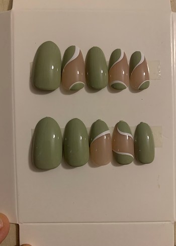 Pastel Haki Renkli Takma tırnak - Görsel 2