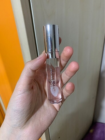 Flormar dewy lip glaze
