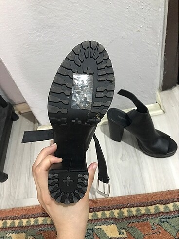 37 Beden siyah Renk Topuklu ayakkabı