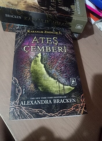 Karanlık Zihinler 3- Ateş Çemberi 