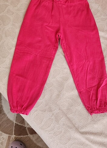 Tişört ve pantalon - Görsel 7