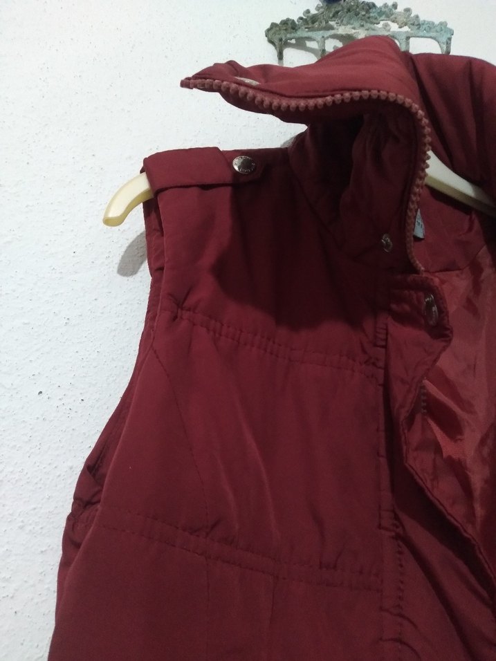 Düğmeli Bordo Yüksek Yakalı Yelek - Görsel 3