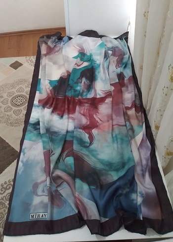 Kadın Çok Renkli İpek Görünümlü Şal - Görsel 3