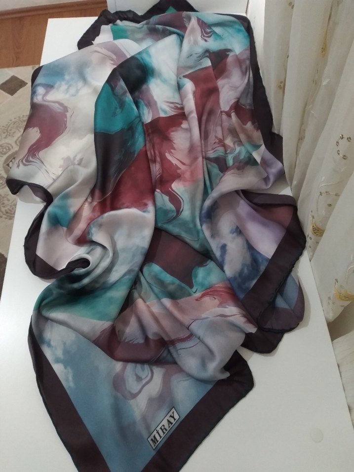 Kadın Çok Renkli İpek Görünümlü Şal - Görsel 2