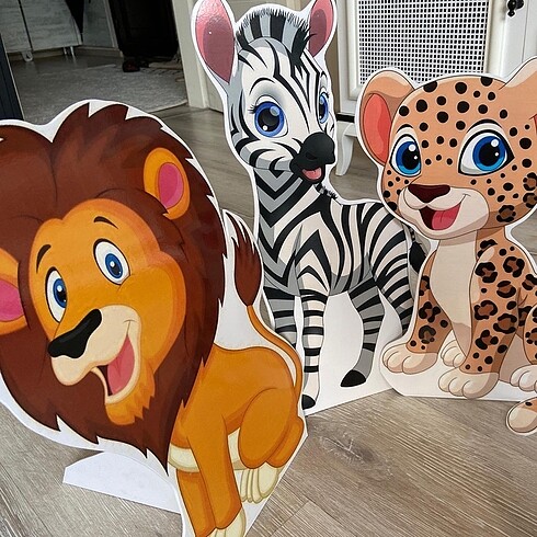 Safari konsept ayaklı panolar