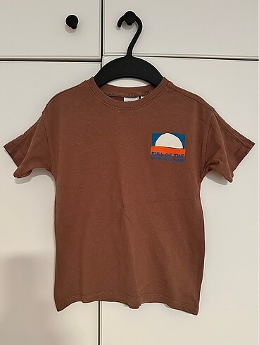 4 Adet Zara Erkek Çocuk T-Shirt