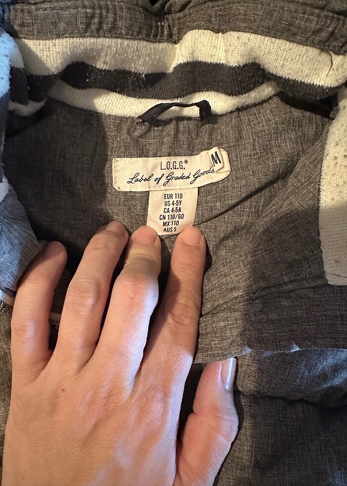 Erkek Çocuk Yelek - Görsel 2