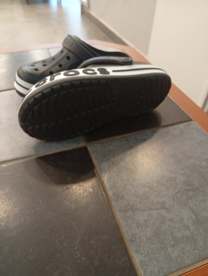 Siyah kadın Crocs Kaydırmaz Terlik - Görsel 3