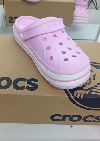 Pembe Crocs kesim hatası olabilir yanbant yapışkanhatalı - Görsel 3