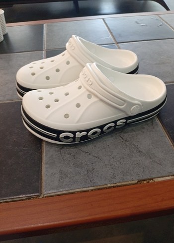 beyaz Erkek Crocs Terlik 1numara büyük alın