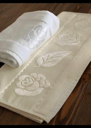 İşlemeli krem Havlu - Görsel 4