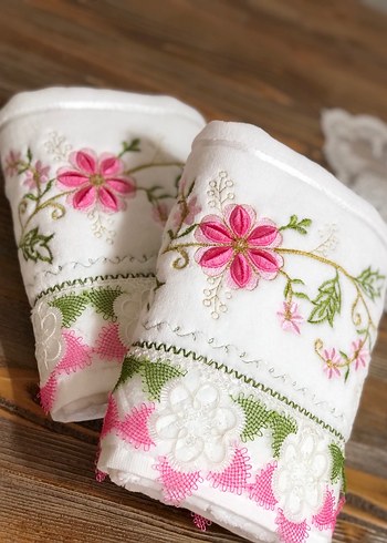 Pembe Nakışlı Konvansiyonel Havlu - Görsel 2