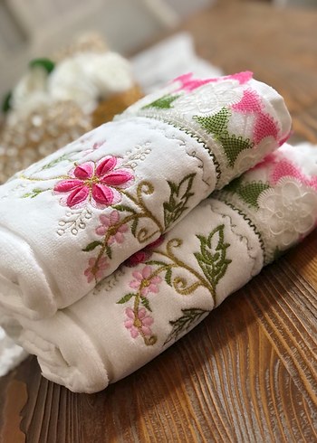 Pembe Nakışlı Konvansiyonel Havlu - Görsel 3