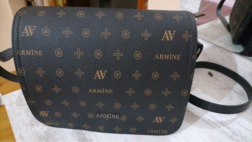 Armine çanta