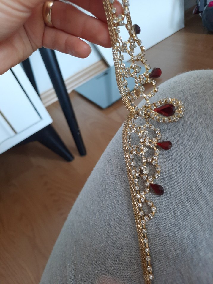 Altın Renkli İşlemeli saç aksesuarı - Görsel 2