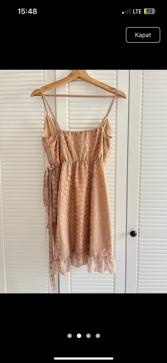 Bej Yılan Desenli Fırfırlı  Elbise - Görsel 2