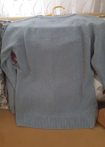 Gri Triko Fırfırlı Kadın Kazak - Görsel 4