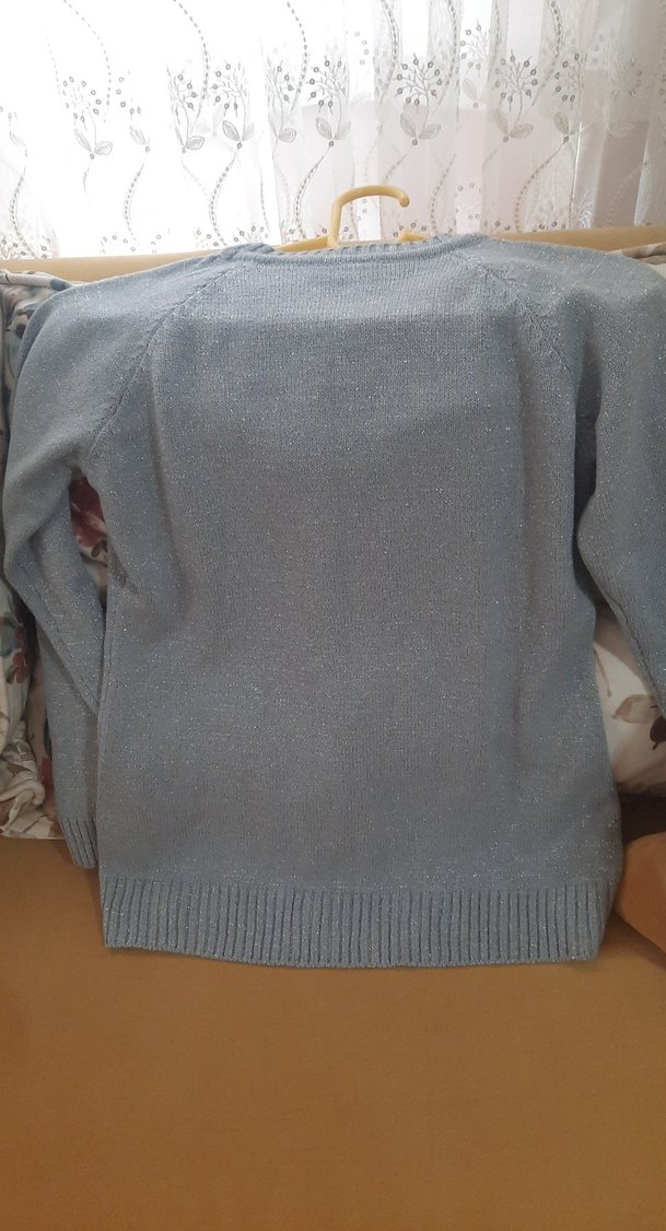 Gri Triko Fırfırlı Kadın Kazak - Görsel 4