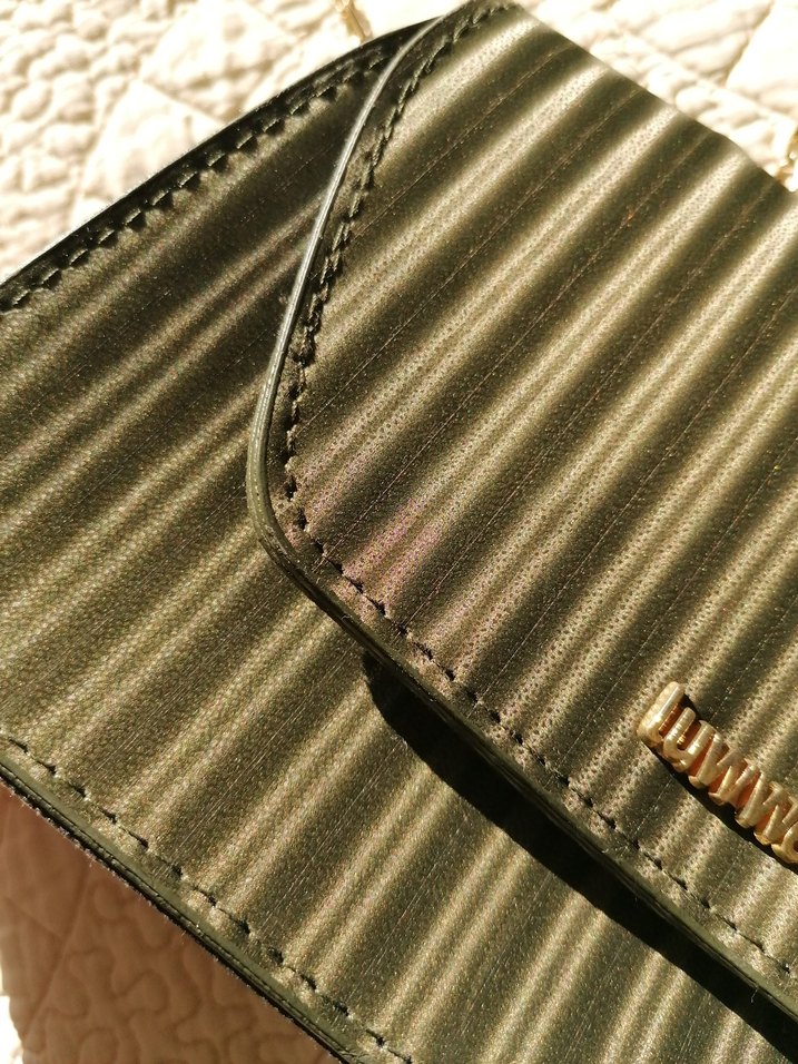 Haki Renk Pileli Kadın Çanta - Görsel 4