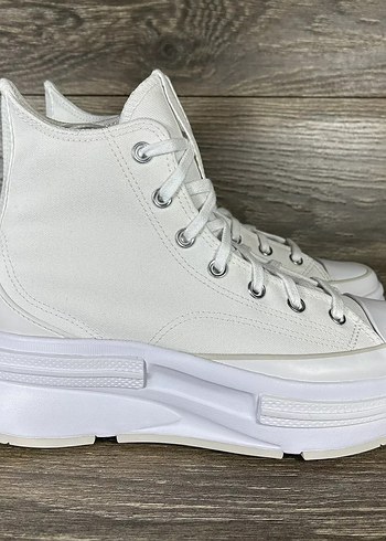 Converse Converse Beyaz Kadın Dolgu Topuk Spor Ayakkabı