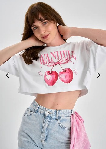 s Beden Beyaz Baskılı Crop Tişört