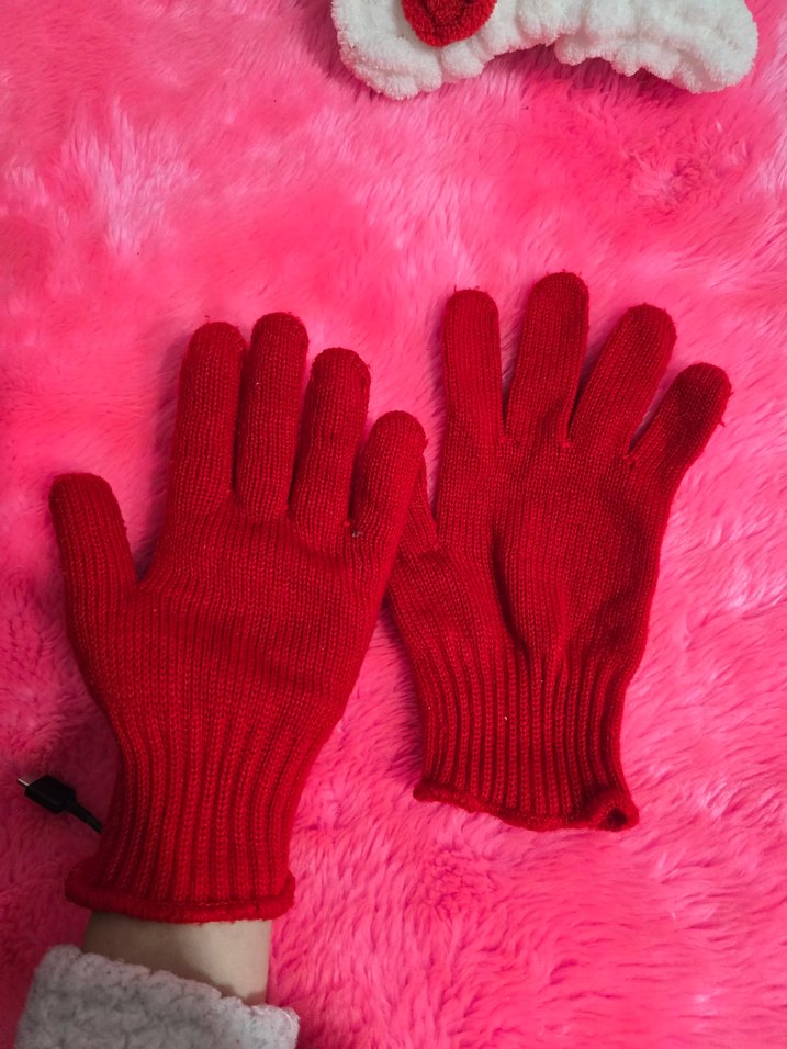 Kırmızı Örgü Kadın Eldivenleri - Görsel 3