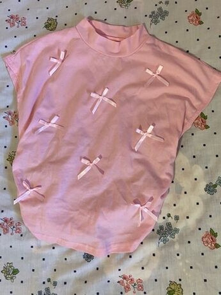 Pembe Mini Crop Top, Yüksek Yakalı, Fiyonklu - Görsel 3