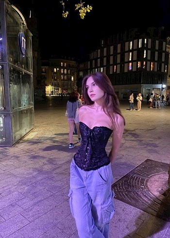 Siyah Fırfırlı Straplez Gotik Büstiyer - Görsel 11