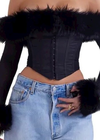 Kürk Detaylı Siyah Straplez Gotik Büstiyer - Görsel 12