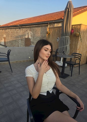 s Beden beyaz crop