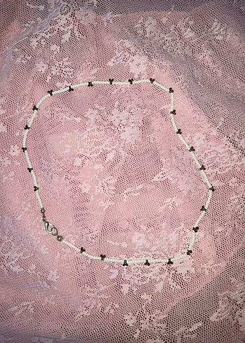 Nakışlı Dantel Pembe Midi Kolye