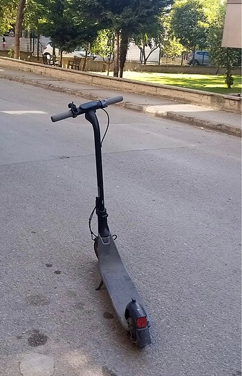  Beden Elektrikli Scooter
