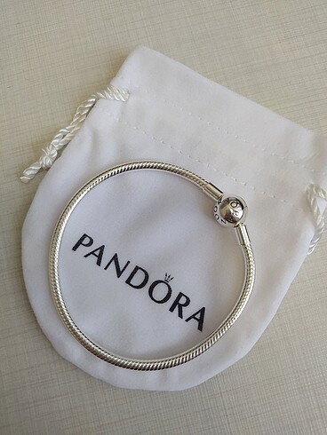 Pandora 17 cm moments bileklik