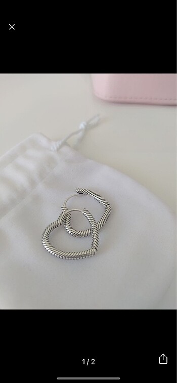Bir küpe iki charm