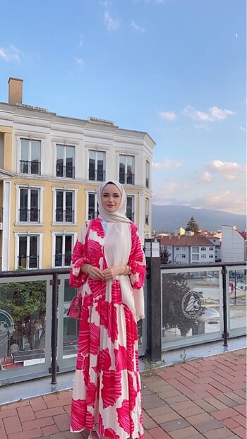 Uzun günlük elbise