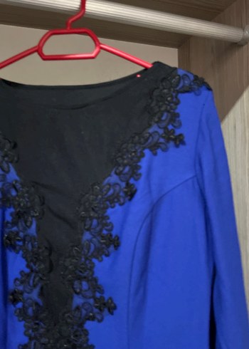 Uzun Kollu Mavi Nakışlı V Yaka Abiye Elbise - Görsel 2